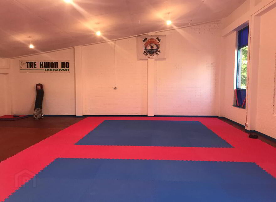 Unit 1, High Street Arcade, Lurgan, BT66 8AA
