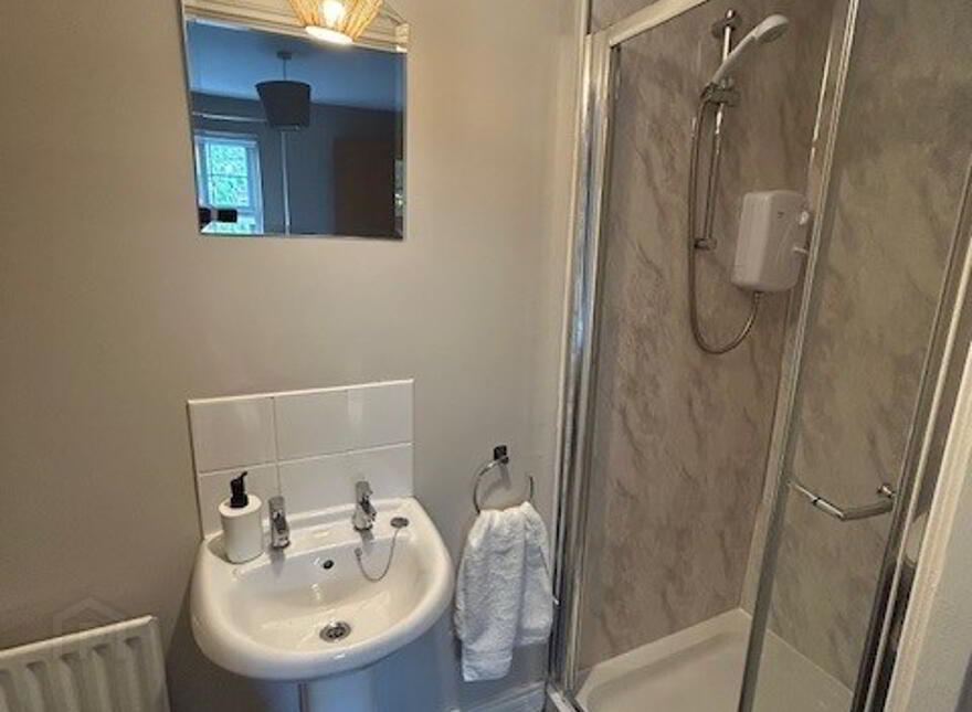 Andersonstown Road, Andersonstown, Belfast, BT11 9EA