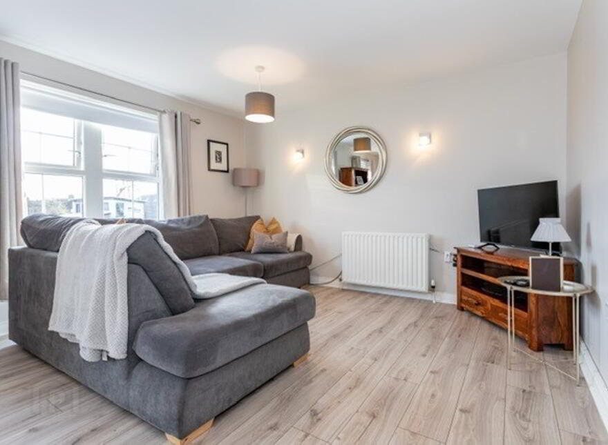 Andersonstown Road, Andersonstown, Belfast, BT11 9EA