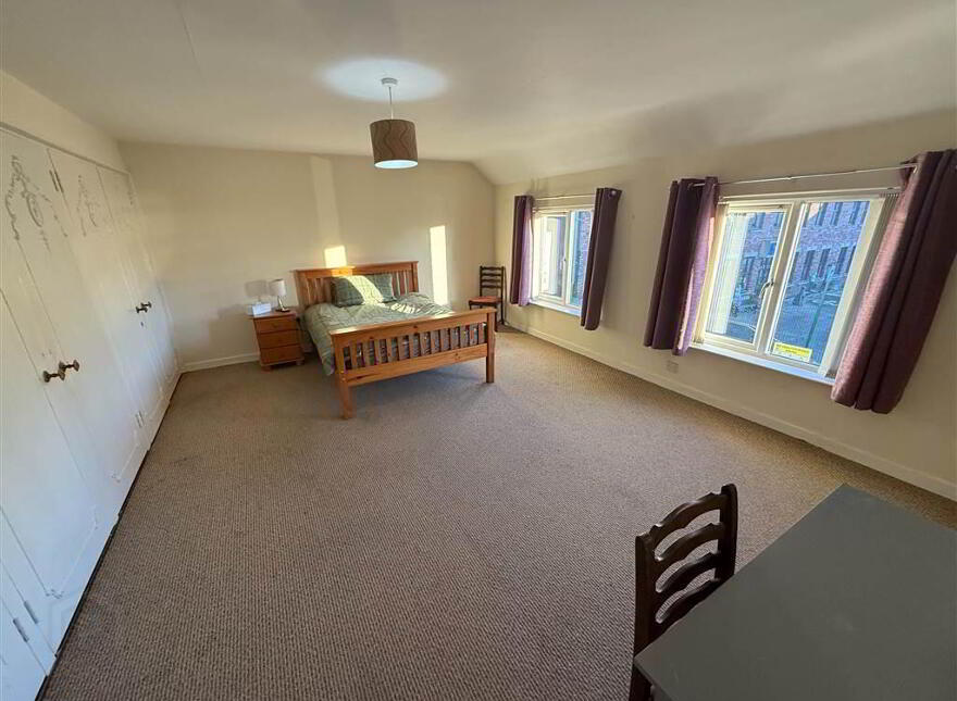 Belfast Road, Newry, BT34 1EF