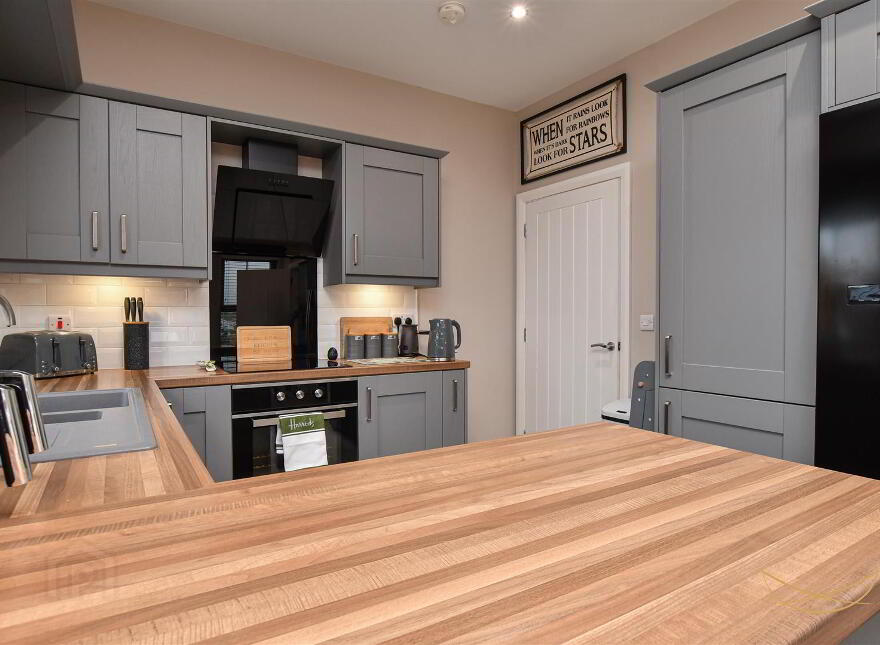 1 Hansons Hall Park, Ballyclare, BT39 9YG