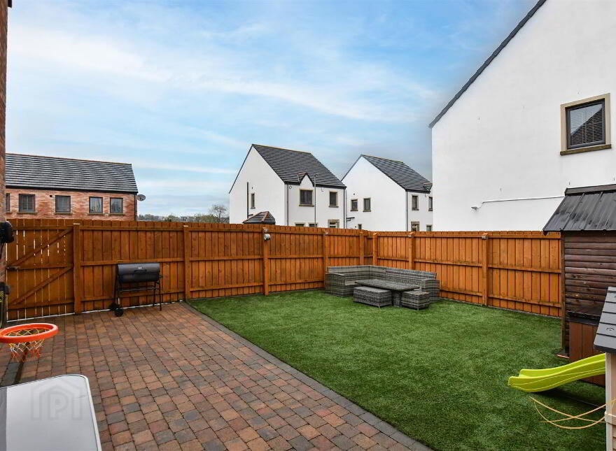 1 Hansons Hall Park, Ballyclare, BT39 9YG
