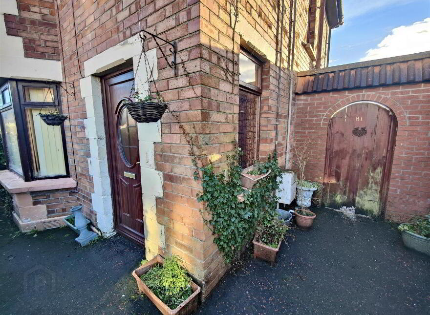 81 Carrs Glen Park, Belfast, BT14 8HF