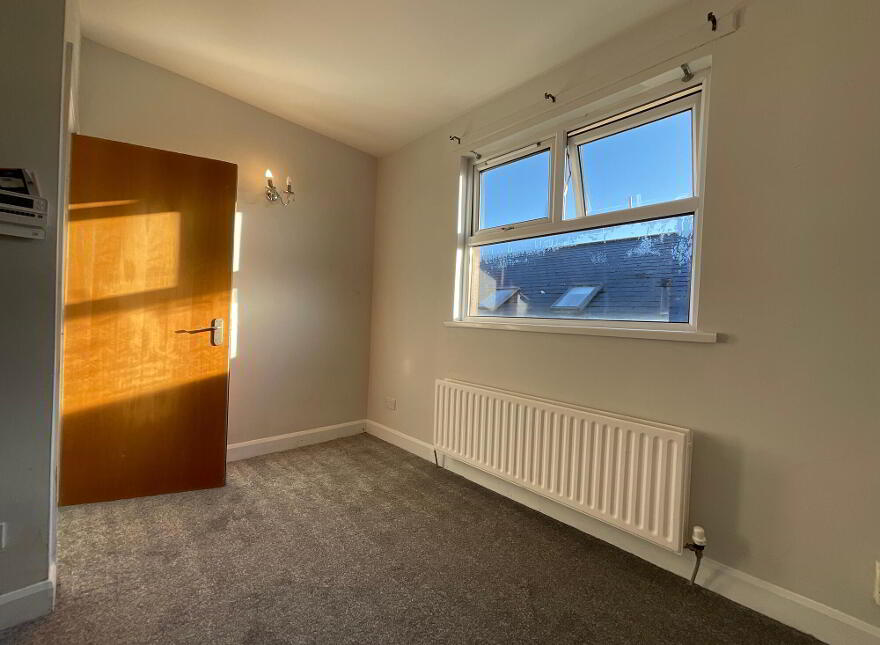 Apt 2, 10 Cliftonville Avenue, Apartment 2, Belfast, BT14 6BX