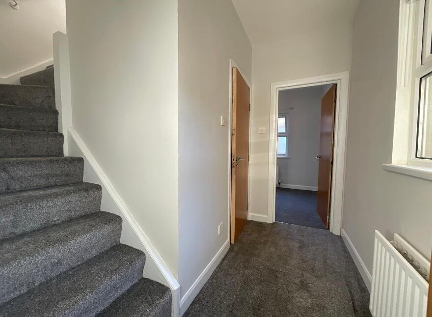 Apt 2, 10 Cliftonville Avenue, Apartment 2, Belfast, BT14 6BX