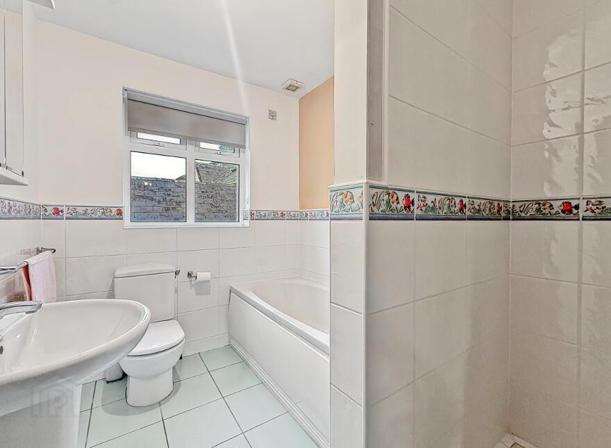 55a Beach Road, Portballintrae, BT57 8RT