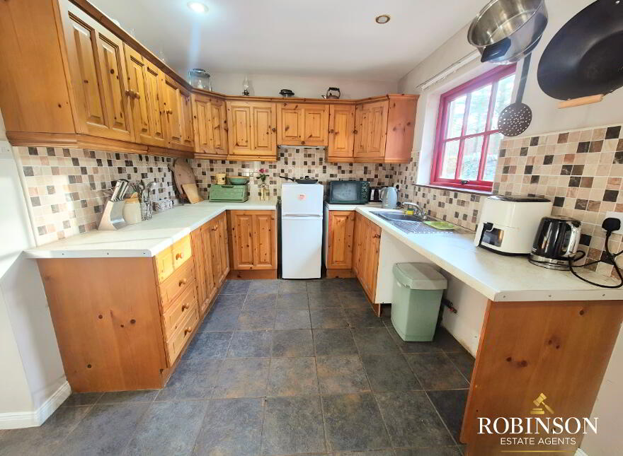 2 Bedroom Cottage, Meenala, Gortahork, F92R9C4