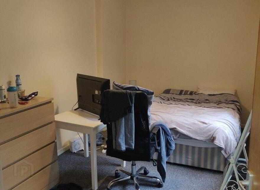 Flat 2, 18 Lawrence Street, Belfast, BT7 1LF