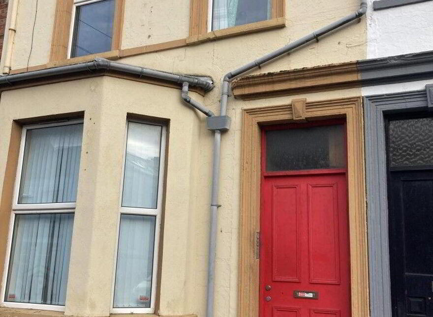 Flat 2, 31 Ashley Avenue, Belfast, BT9 7BT
