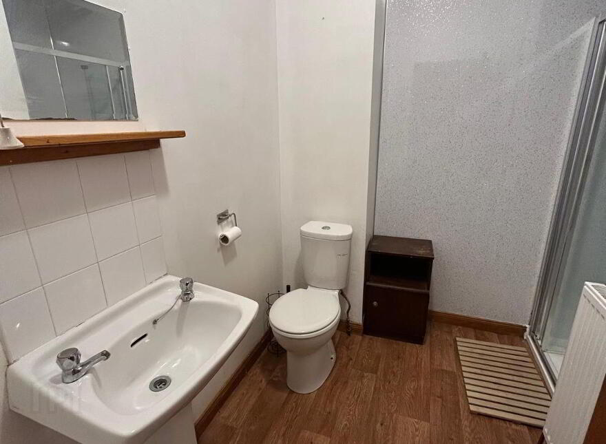Flat 2, 31 Ashley Avenue, Belfast, BT9 7BT
