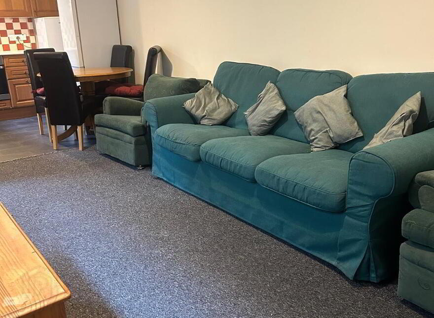 Flat 2, 31 Ashley Avenue, Belfast, BT9 7BT