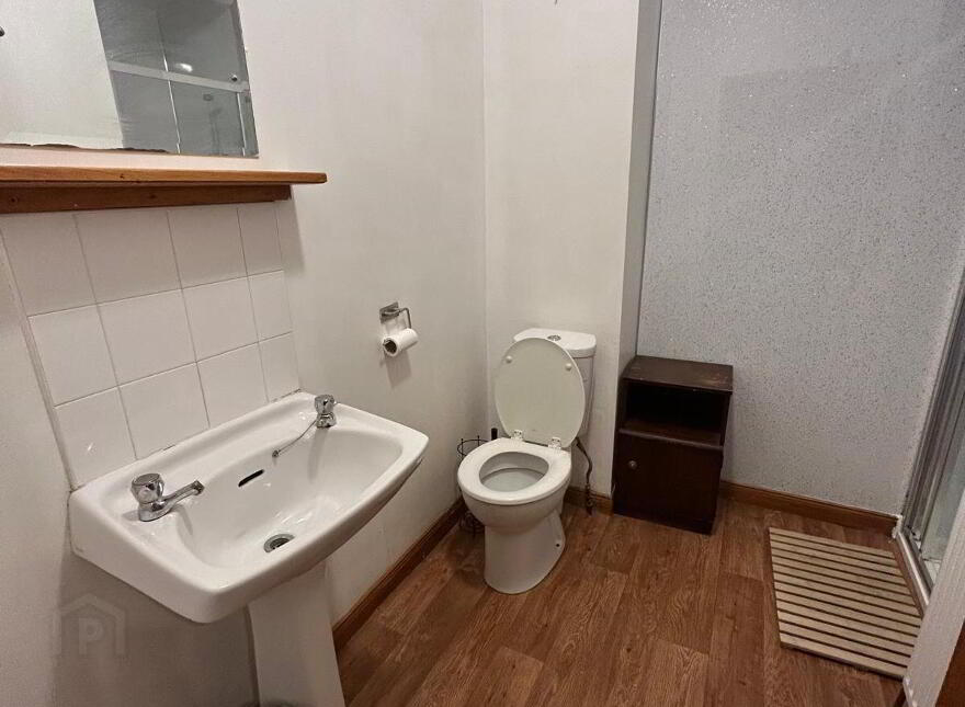 Flat 2, 31 Ashley Avenue, Belfast, BT9 7BT