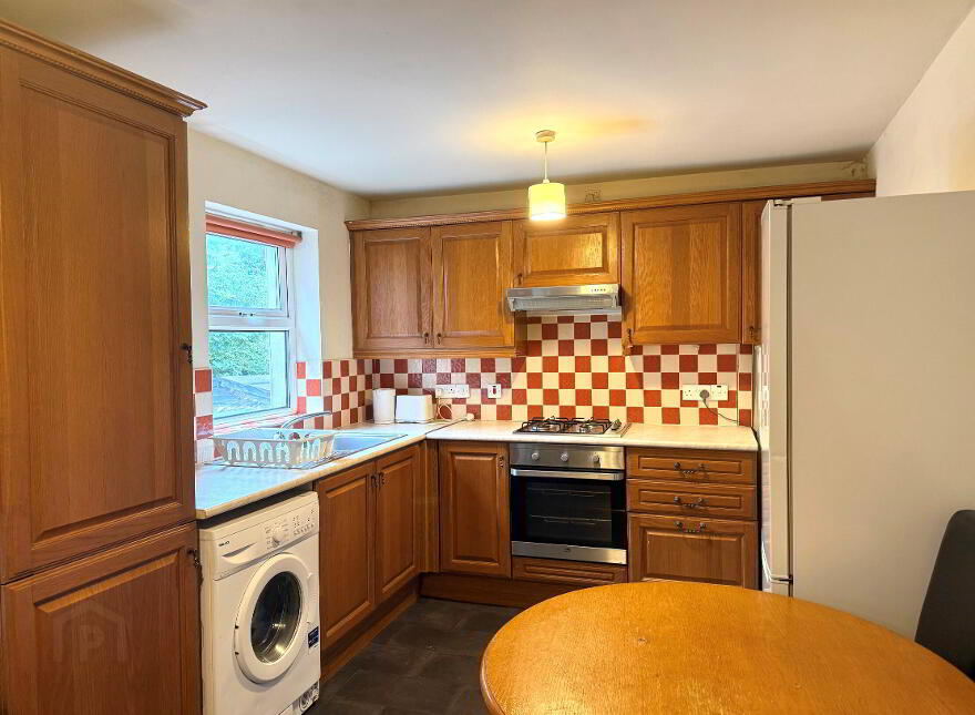Flat 2, 31 Ashley Avenue, Belfast, BT9 7BT