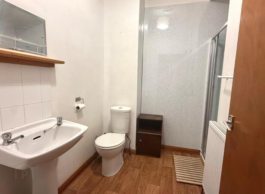 Flat 2, 31 Ashley Avenue, Belfast, BT9 7BT