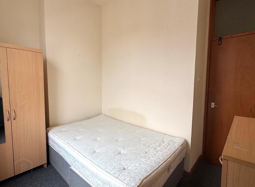 Flat 2, 31 Ashley Avenue, Belfast, BT9 7BT