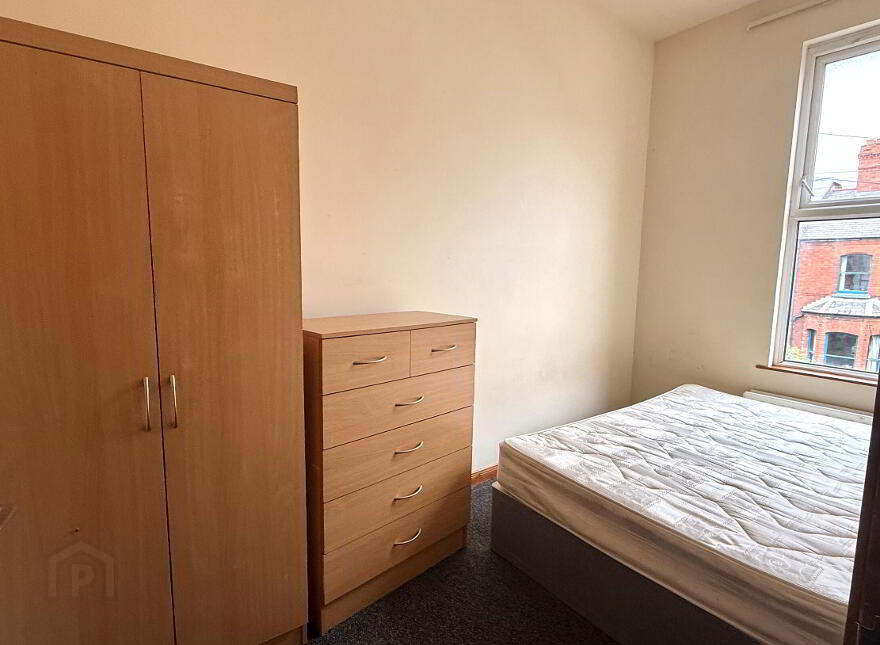 Flat 2, 31 Ashley Avenue, Belfast, BT9 7BT