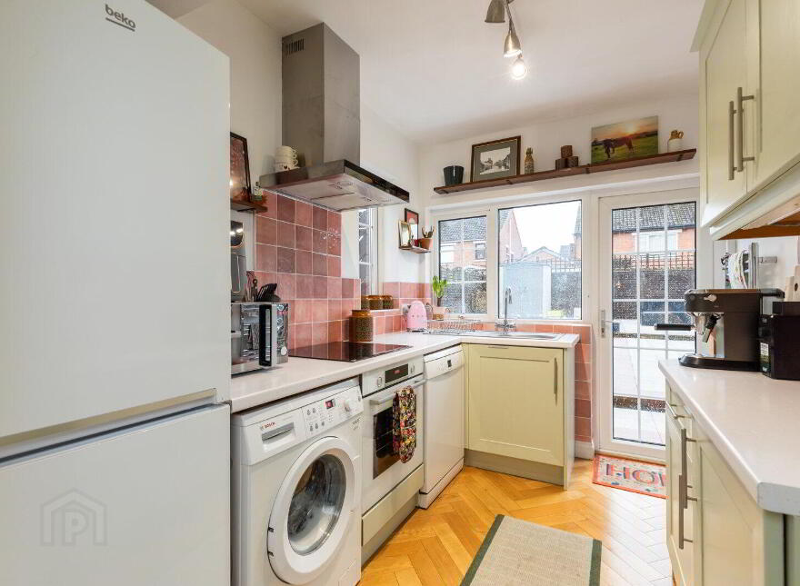15 Merok Crescent, Belfast, BT6 9LZ