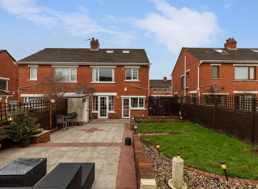 15 Merok Crescent, Belfast, BT6 9LZ