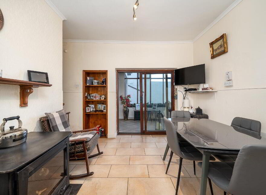 Eglinton, 50 JKL Street, Edenderry, R45Y638