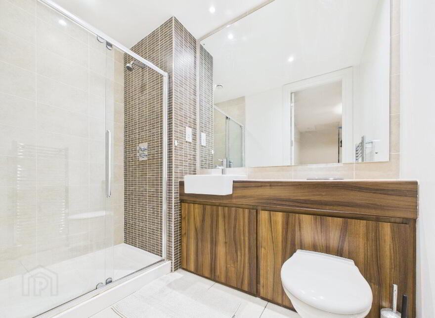 Apartment 10.09 The Arc 2J Queens Road, Belfast, BT3 9FP