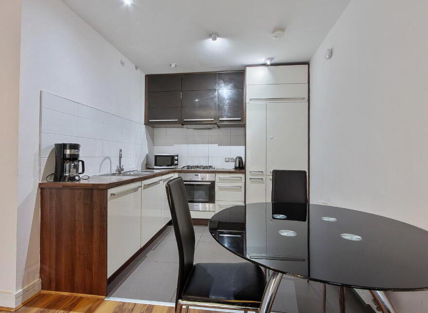 Apartment 9.47 The Arc 2I Queens Road, Belfast, BT3 9FL