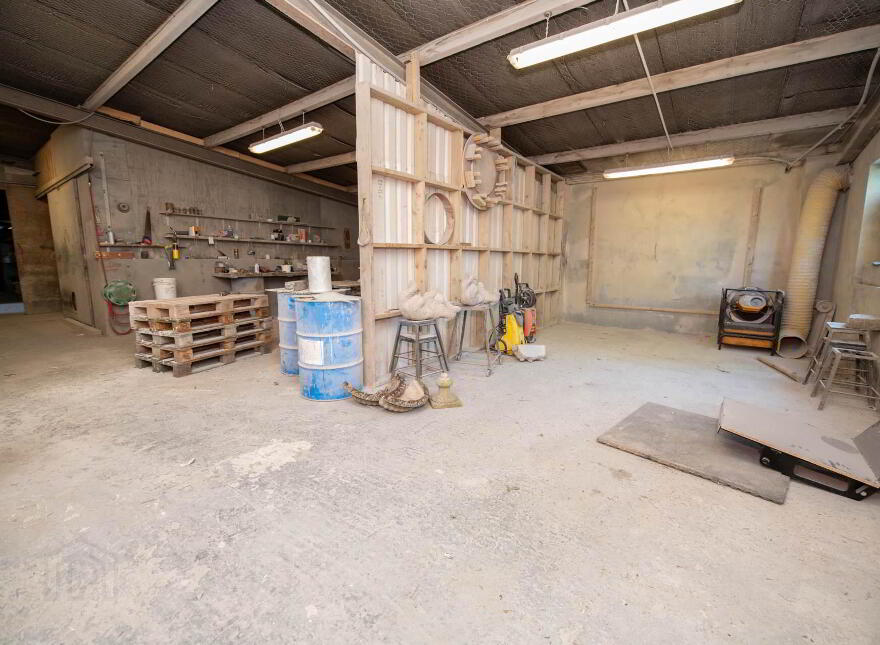 Rockwell Ornaments Ltd, Ballinlough, Drumfries, F93R250