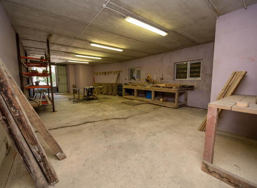 Rockwell Ornaments Ltd, Ballinlough, Drumfries, F93R250
