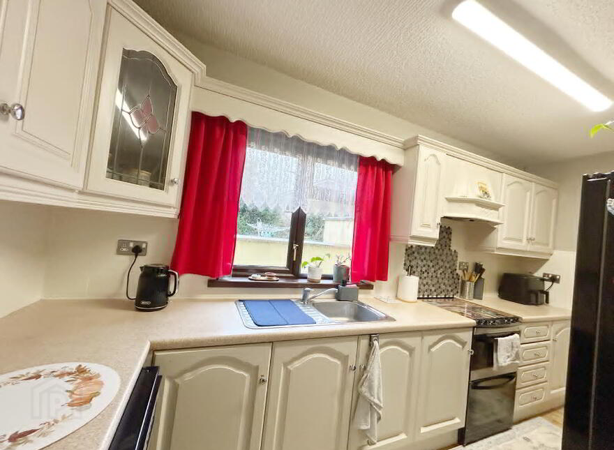 35 Gortmore Park, Omagh, BT78 5DU