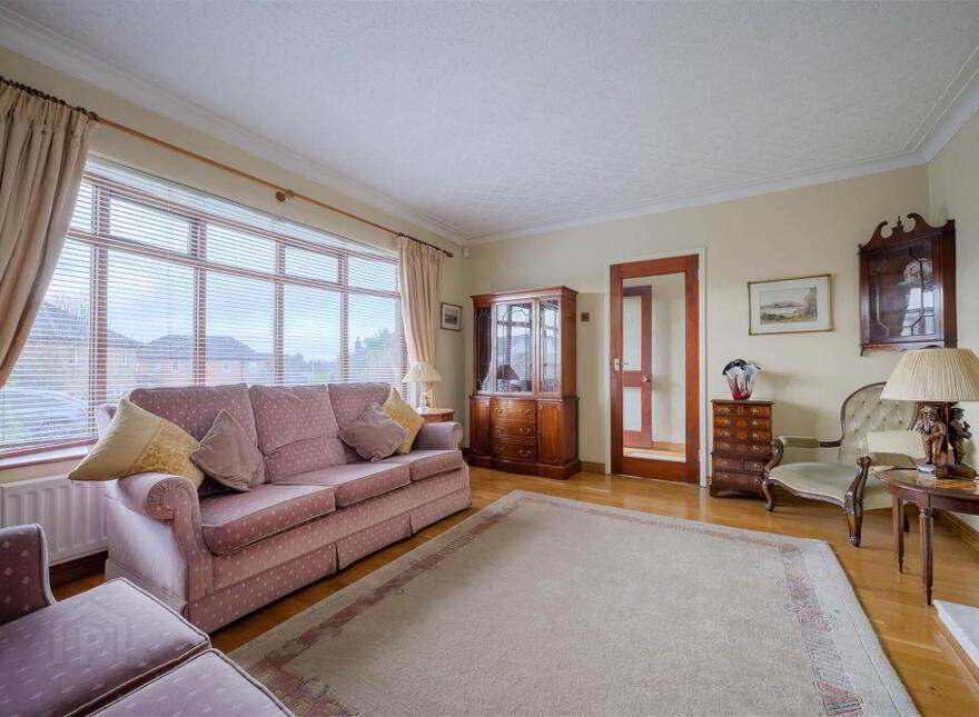 2 Knockbracken Crescent, Carryduff, Belfast, BT8 8DB