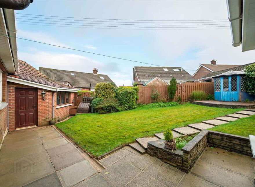 2 Knockbracken Crescent, Carryduff, Belfast, BT8 8DB