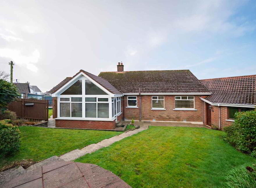 2 Knockbracken Crescent, Carryduff, Belfast, BT8 8DB