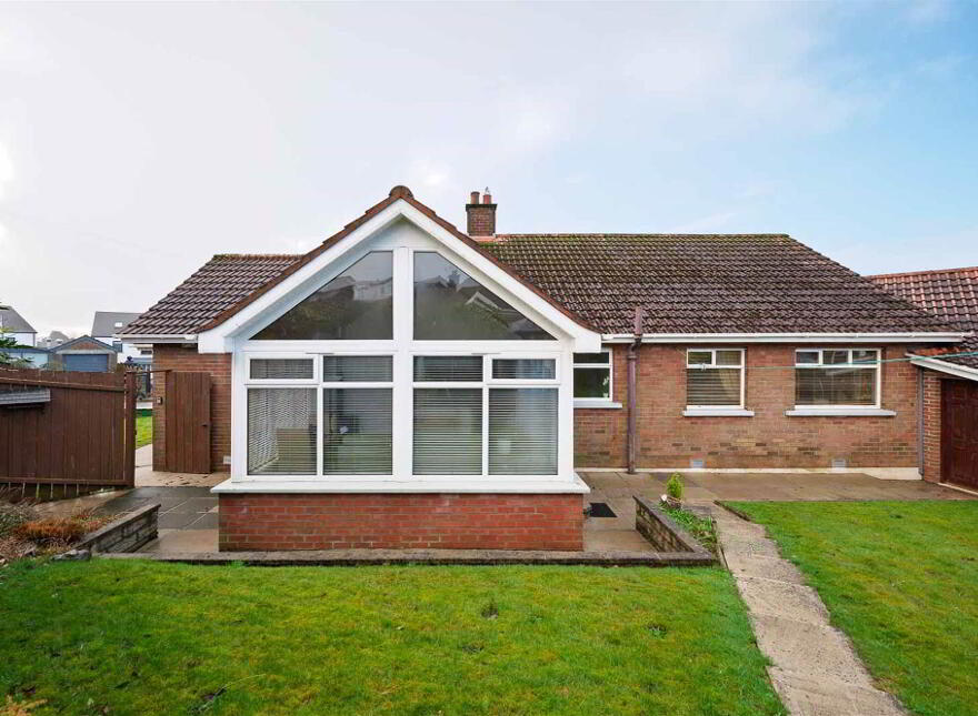 2 Knockbracken Crescent, Carryduff, Belfast, BT8 8DB