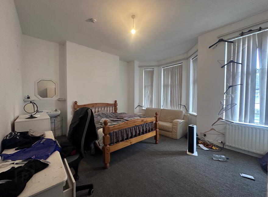 (HMO Registered), 61 Dunluce Avenue, Lisburn Road, Belfast South, Belfast, BT9 7AW