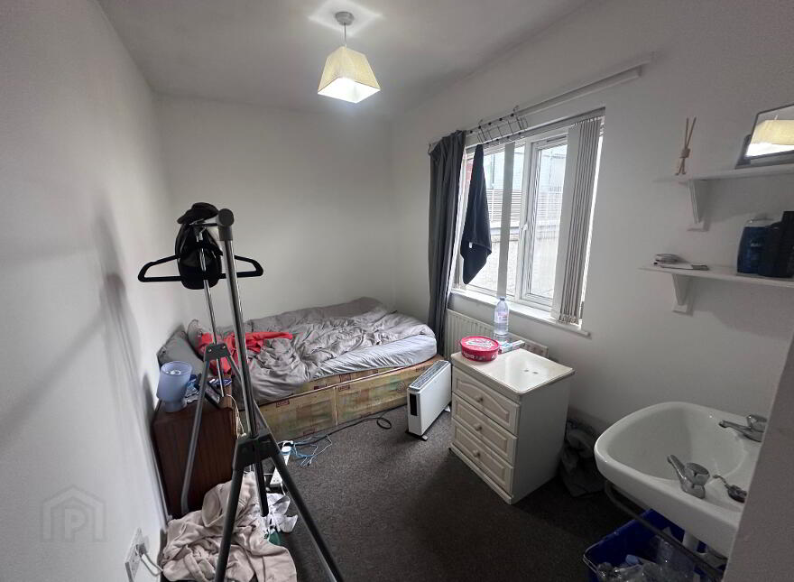 (HMO Registered), 61 Dunluce Avenue, Lisburn Road, Belfast South, Belfast, BT9 7AW