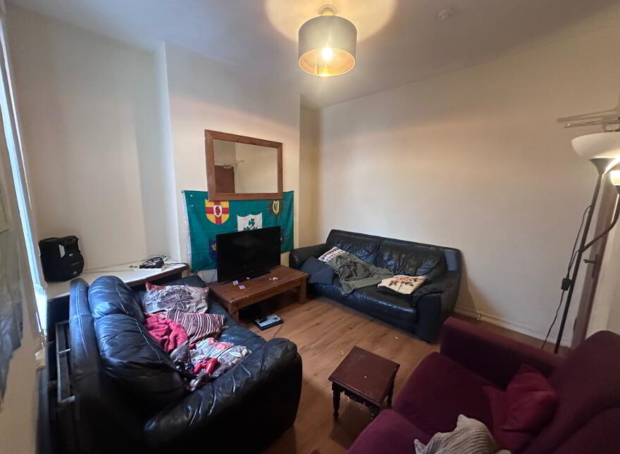 (HMO Registered), 61 Dunluce Avenue, Lisburn Road, Belfast South, Belfast, BT9 7AW