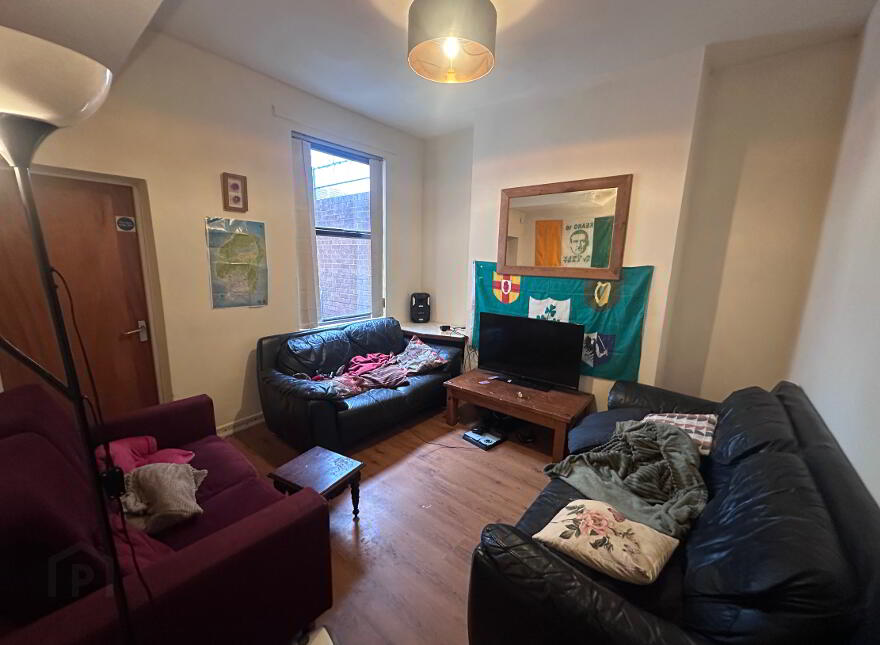 (HMO Registered), 61 Dunluce Avenue, Lisburn Road, Belfast South, Belfast, BT9 7AW