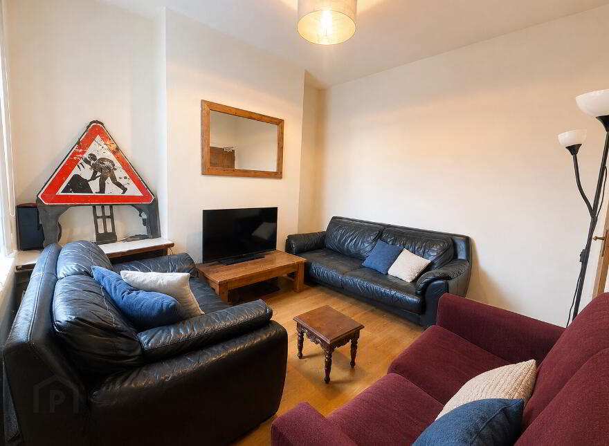 (HMO Registered), 61 Dunluce Avenue, Lisburn Road, Belfast South, Belfast, BT9 7AW