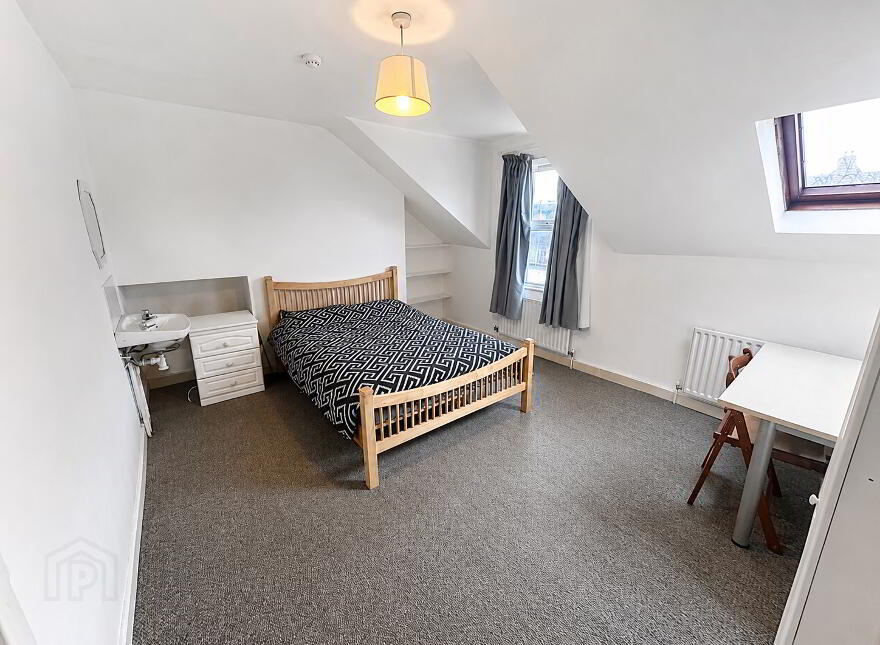 (HMO Registered), 61 Dunluce Avenue, Lisburn Road, Belfast South, Belfast, BT9 7AW