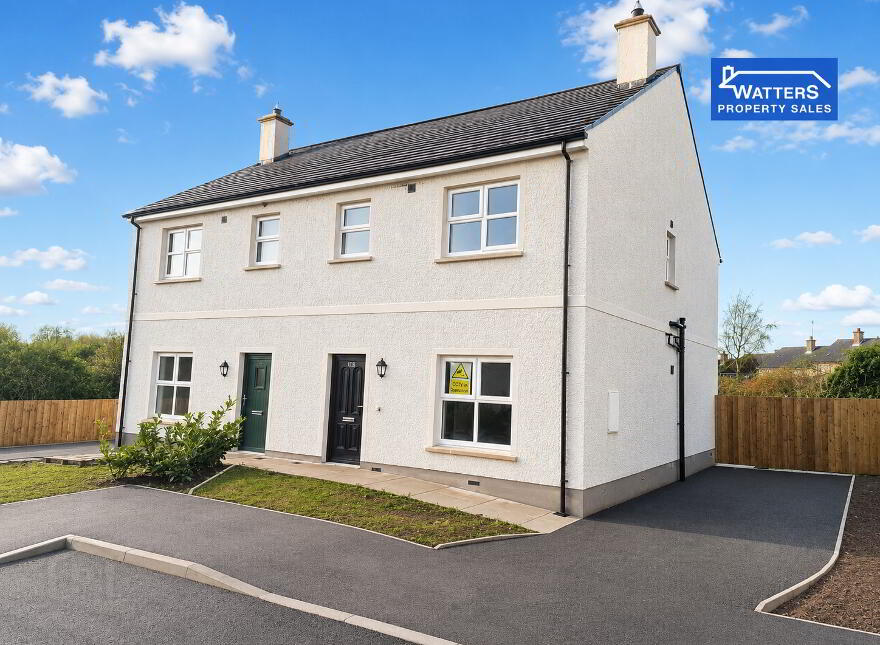 14 Castletown Brae, Fintona, Omagh, BT78 2FA