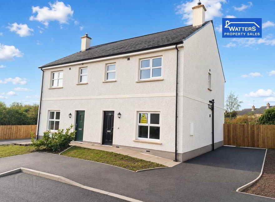 14 Castletown Brae, Fintona, Omagh, BT78 2FA