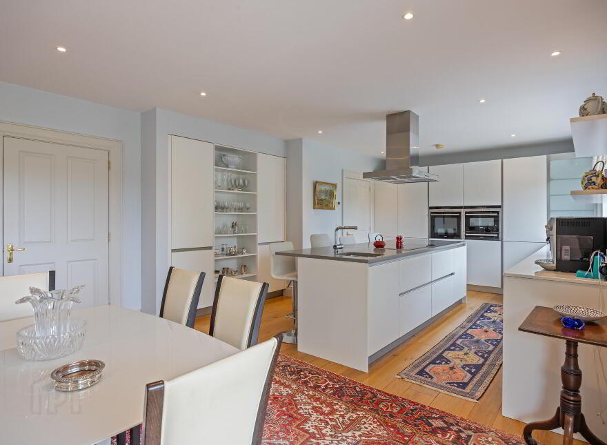 10 Governors Gate Meadow, Hillsborough, BT26 6FY
