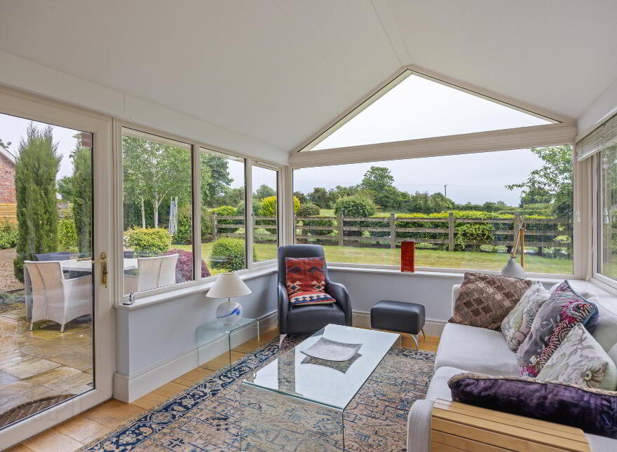 10 Governors Gate Meadow, Hillsborough, BT26 6FY