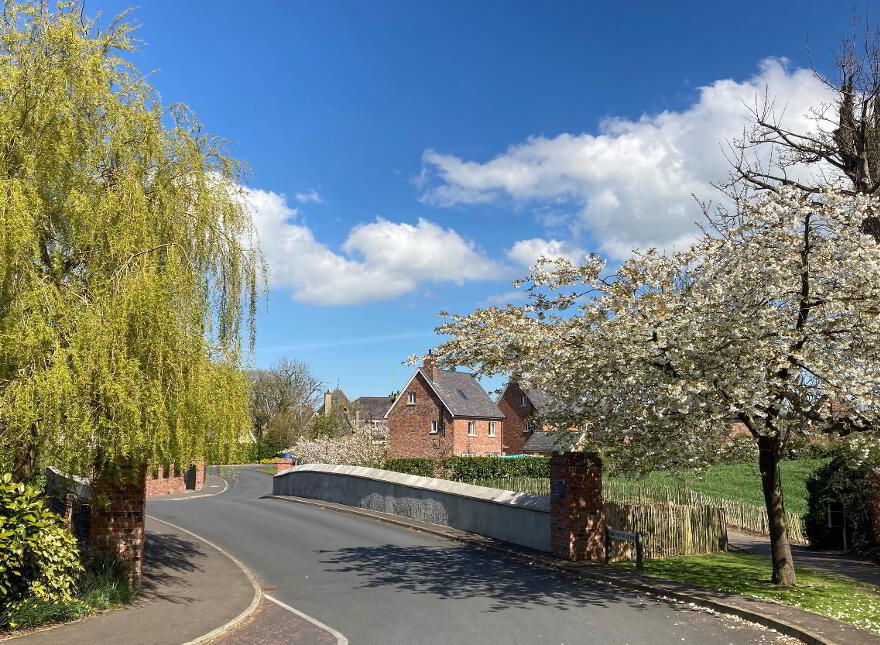 10 Governors Gate Meadow, Hillsborough, BT26 6FY