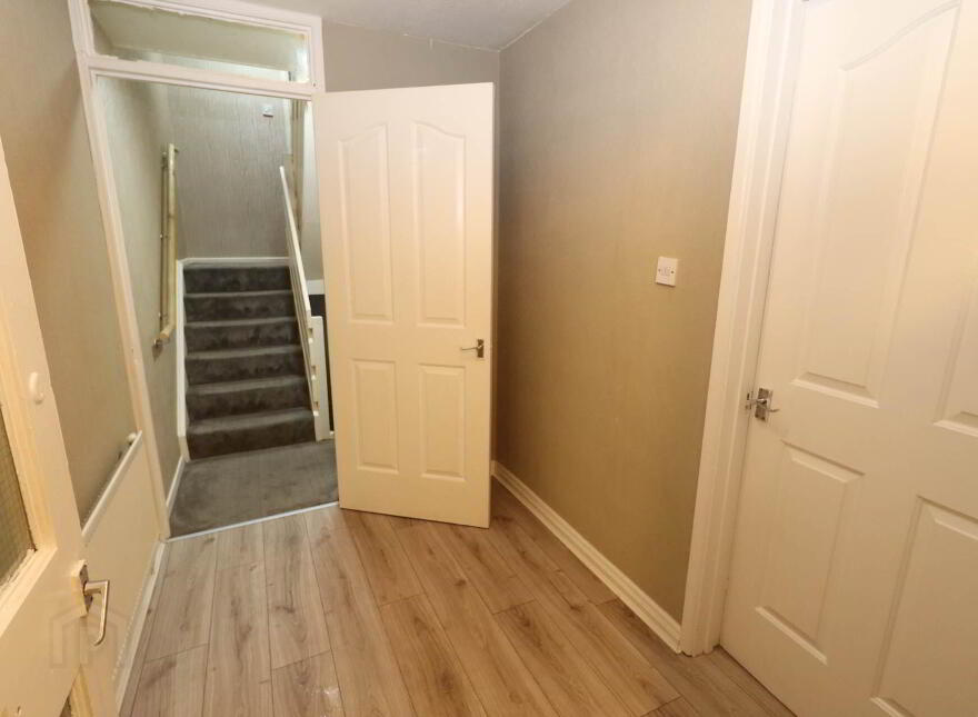 167 Laurelbank, Poleglass, Belfast, BT17 0RT