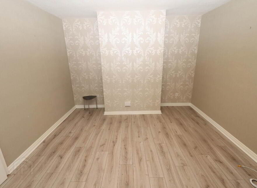 167 Laurelbank, Poleglass, Belfast, BT17 0RT