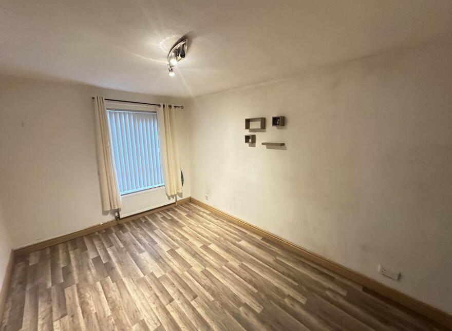 167 Laurelbank, Poleglass, Belfast, BT17 0RT