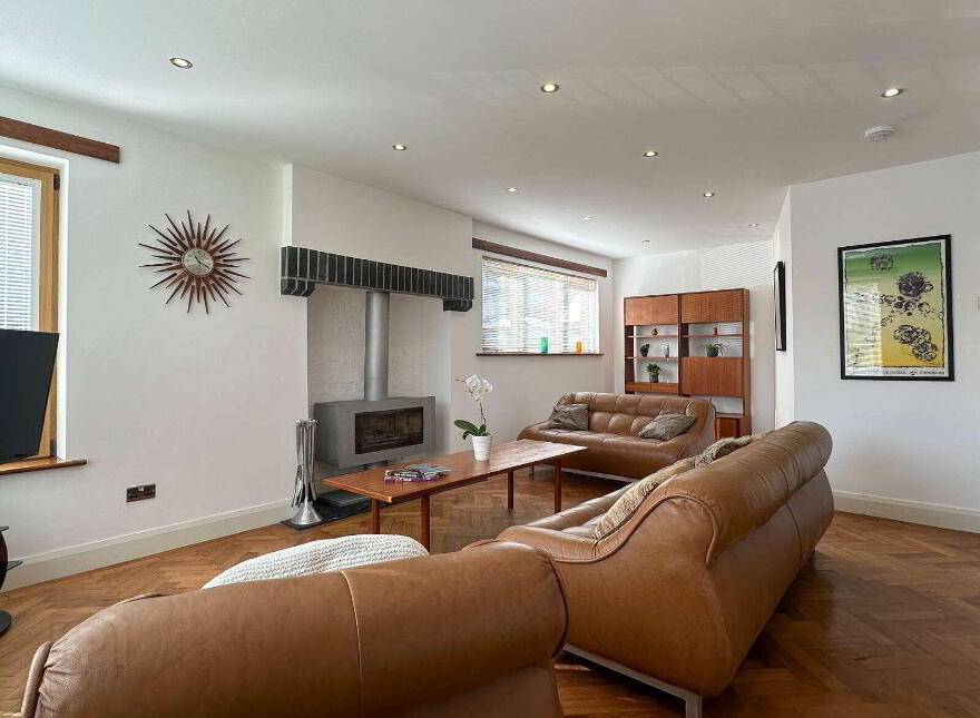 72 Portrush Road, Coleraine, BT52 1RE