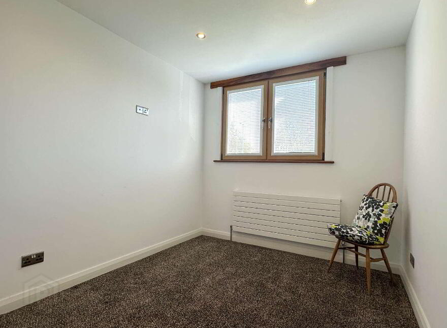 72 Portrush Road, Coleraine, BT52 1RE