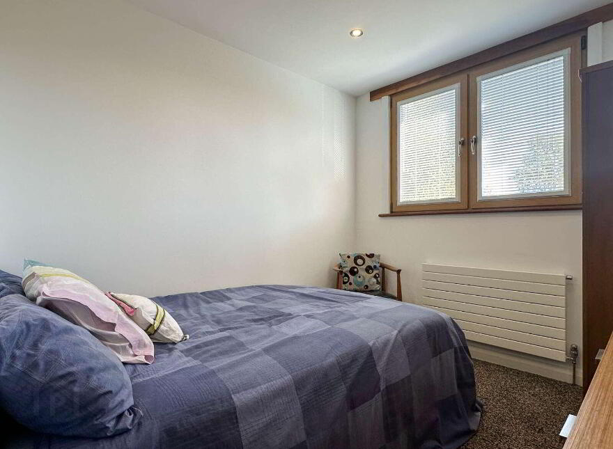 72 Portrush Road, Coleraine, BT52 1RE