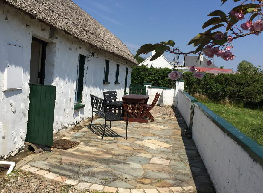 Bridge Cottage, Dunkineely, F94A2K7